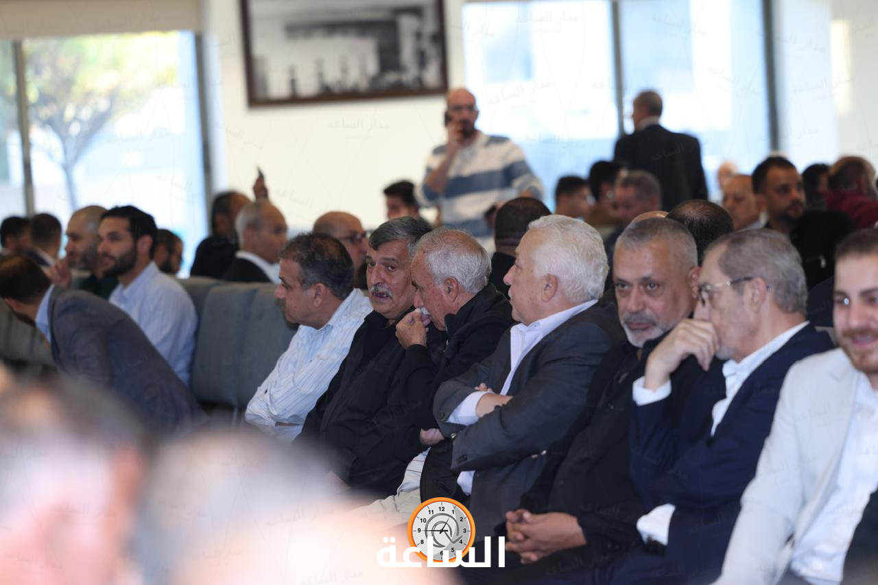 Madar Al-Saa Images 0.02232590678852653