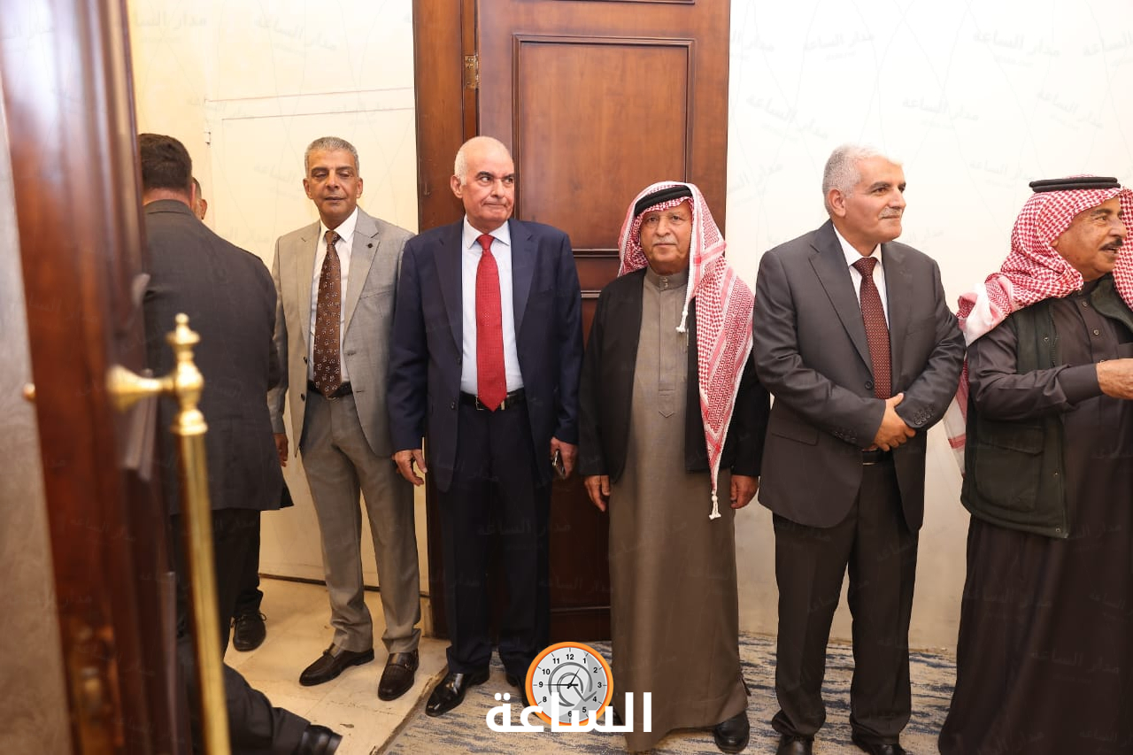 Madar Al-Saa Images 0.5545944143429877