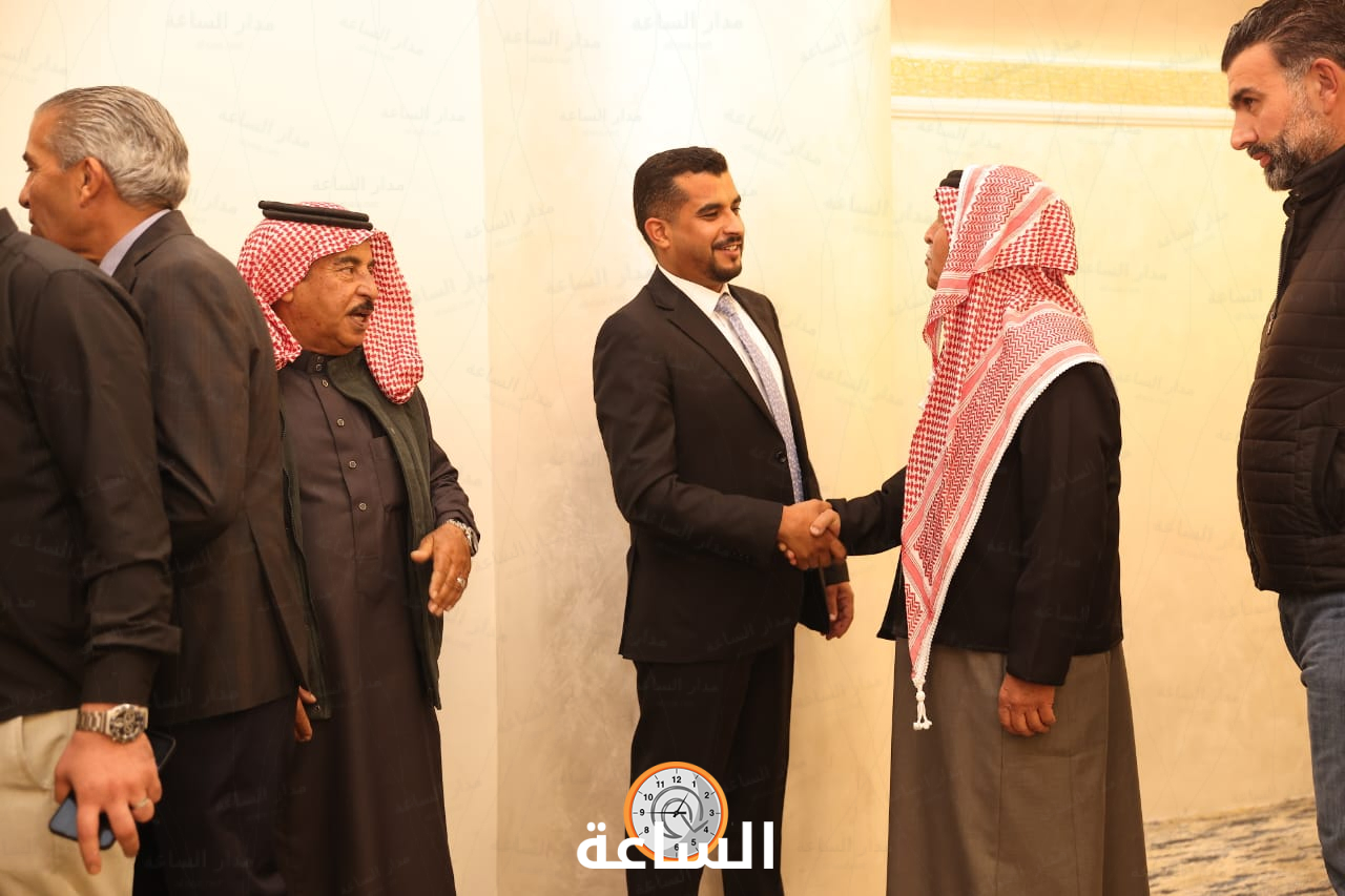 Madar Al-Saa Images 0.039359778362888176