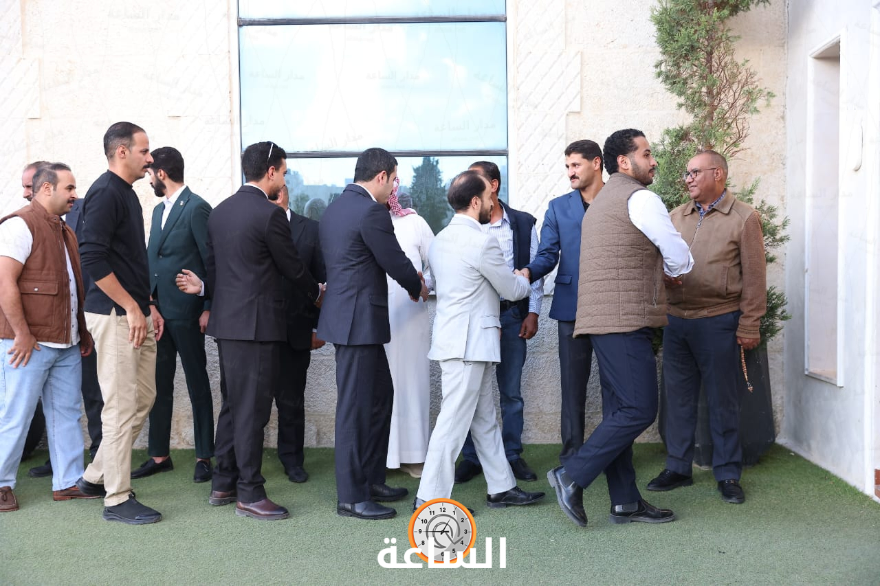Madar Al-Saa Images 0.02969416911782008