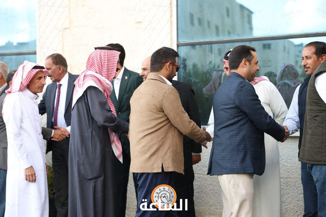 Madar Al-Saa Images 0.36689048318851336