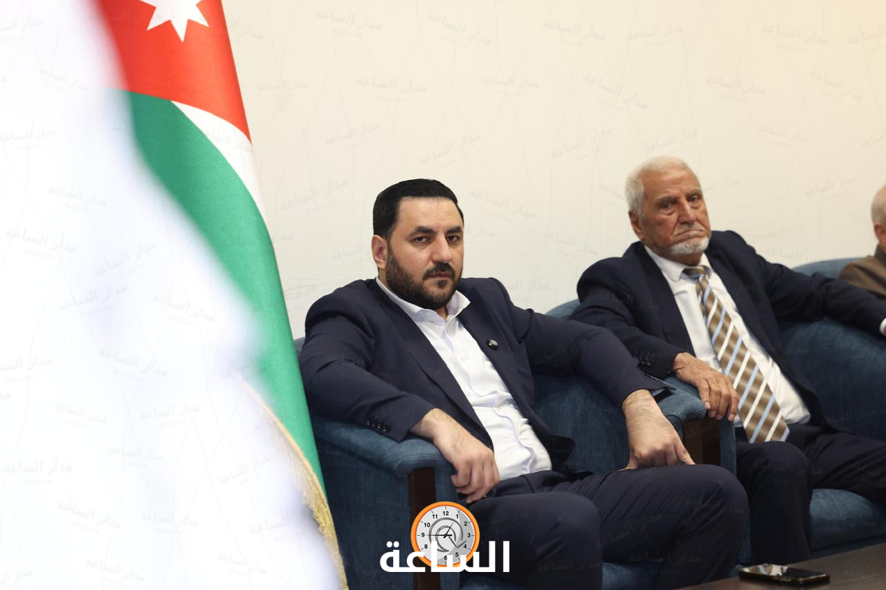Madar Al-Saa Images 0.8697167027089872