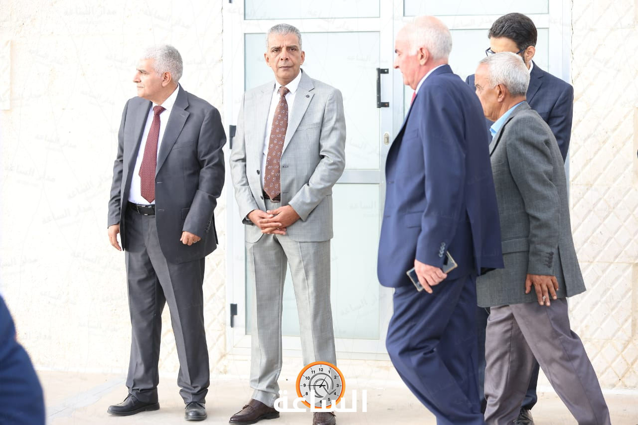 Madar Al-Saa Images 0.1753542201822399