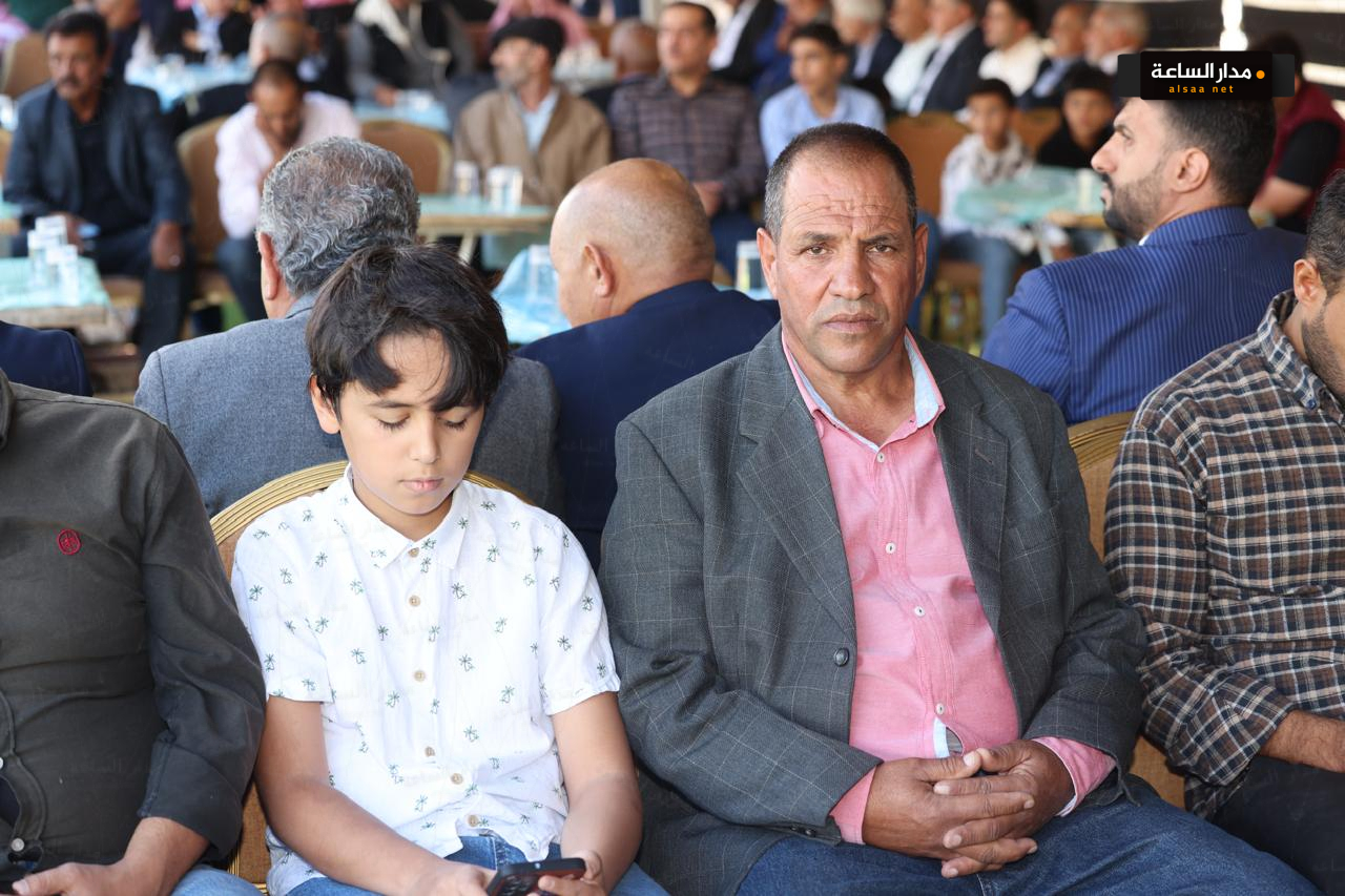 Madar Al-Saa Images 0.40696390846034636