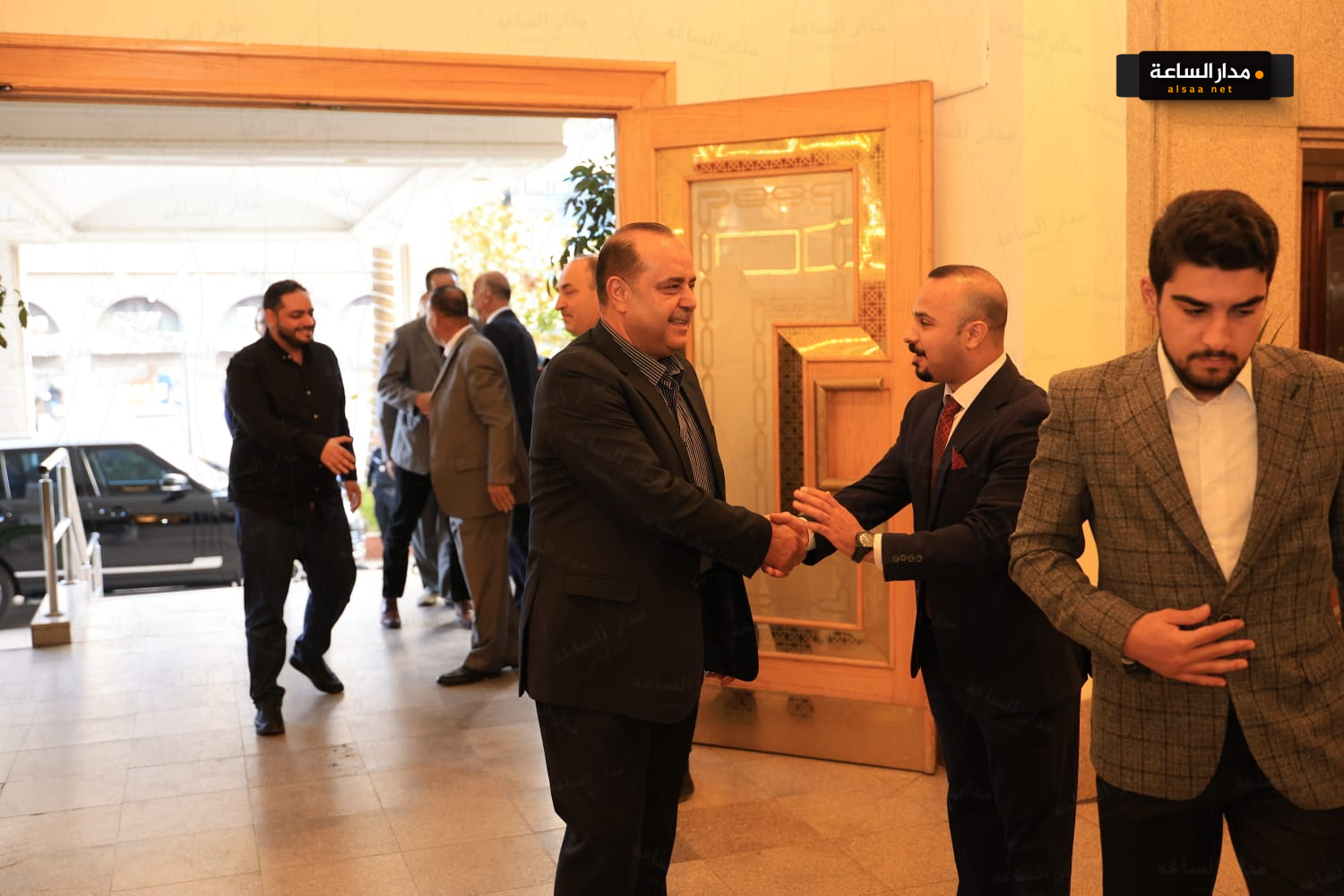 Madar Al-Saa Images 0.41433664280356364