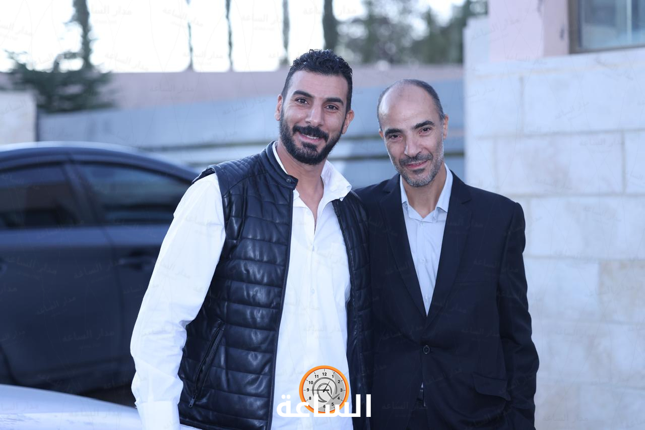 Madar Al-Saa Images 0.7113639328593584