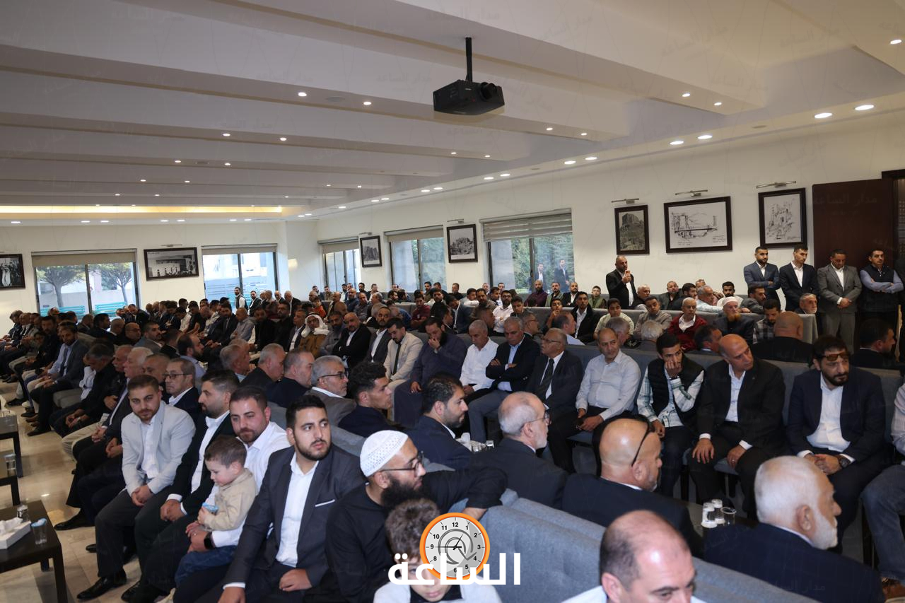 Madar Al-Saa Images 0.9302355663772082
