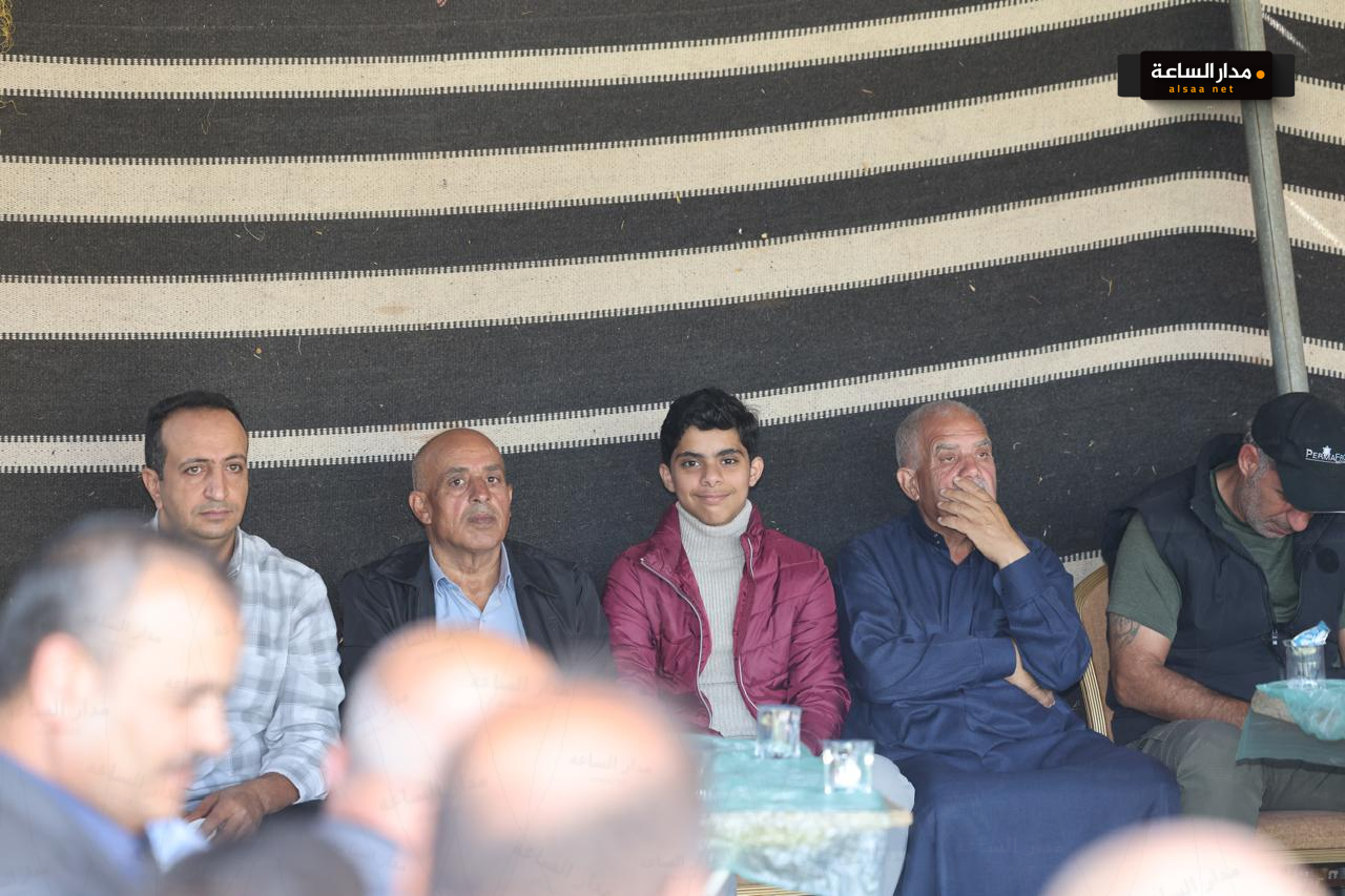 Madar Al-Saa Images 0.7397980639138961