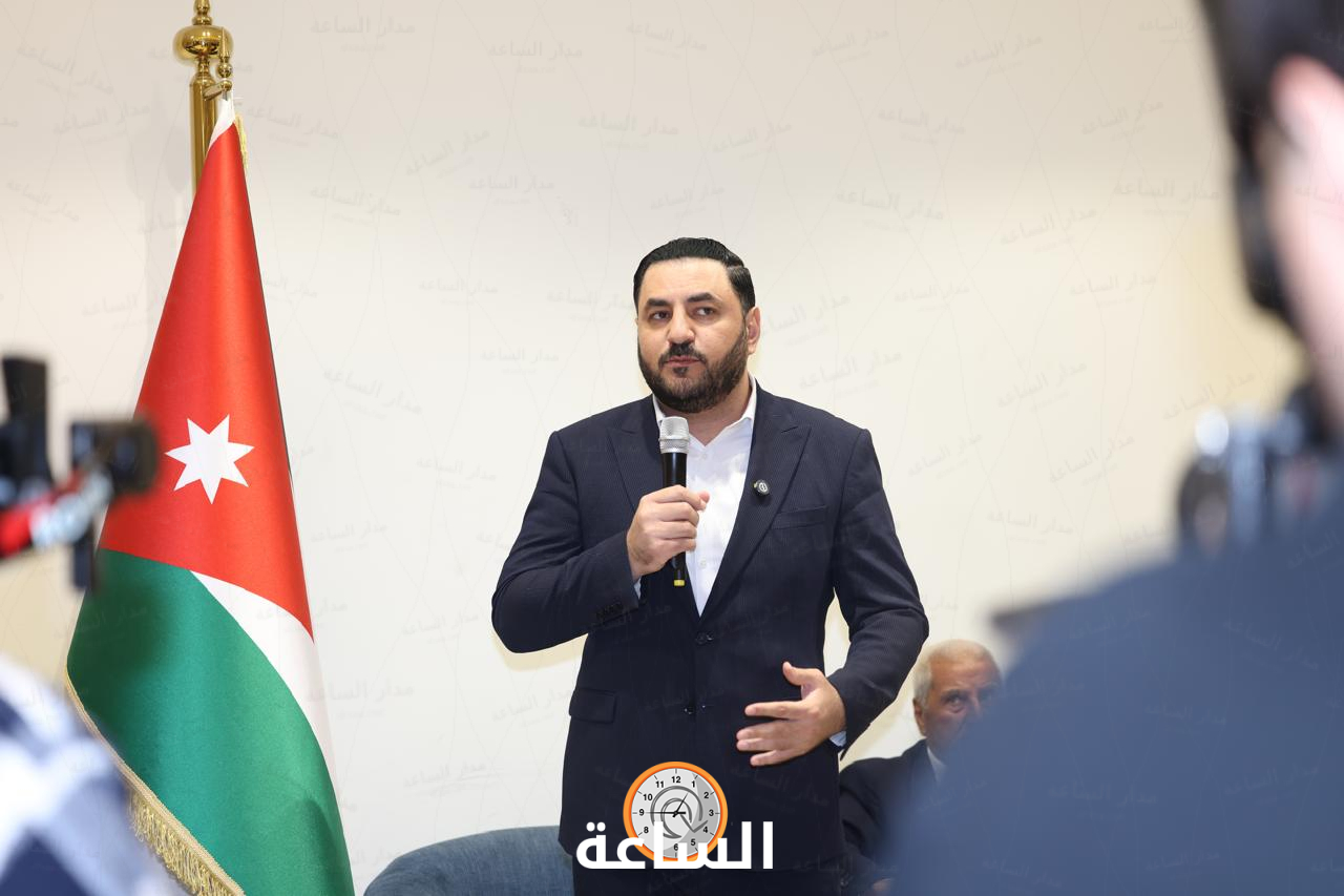 Madar Al-Saa Images 0.26686967037790177