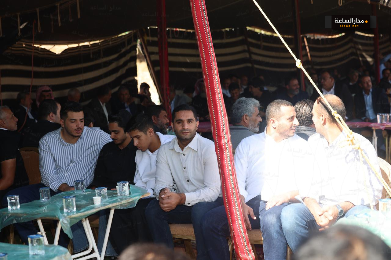 Madar Al-Saa Images 0.624103120405378