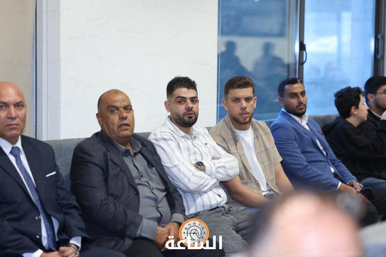 Madar Al-Saa Images 0.8457454164464575