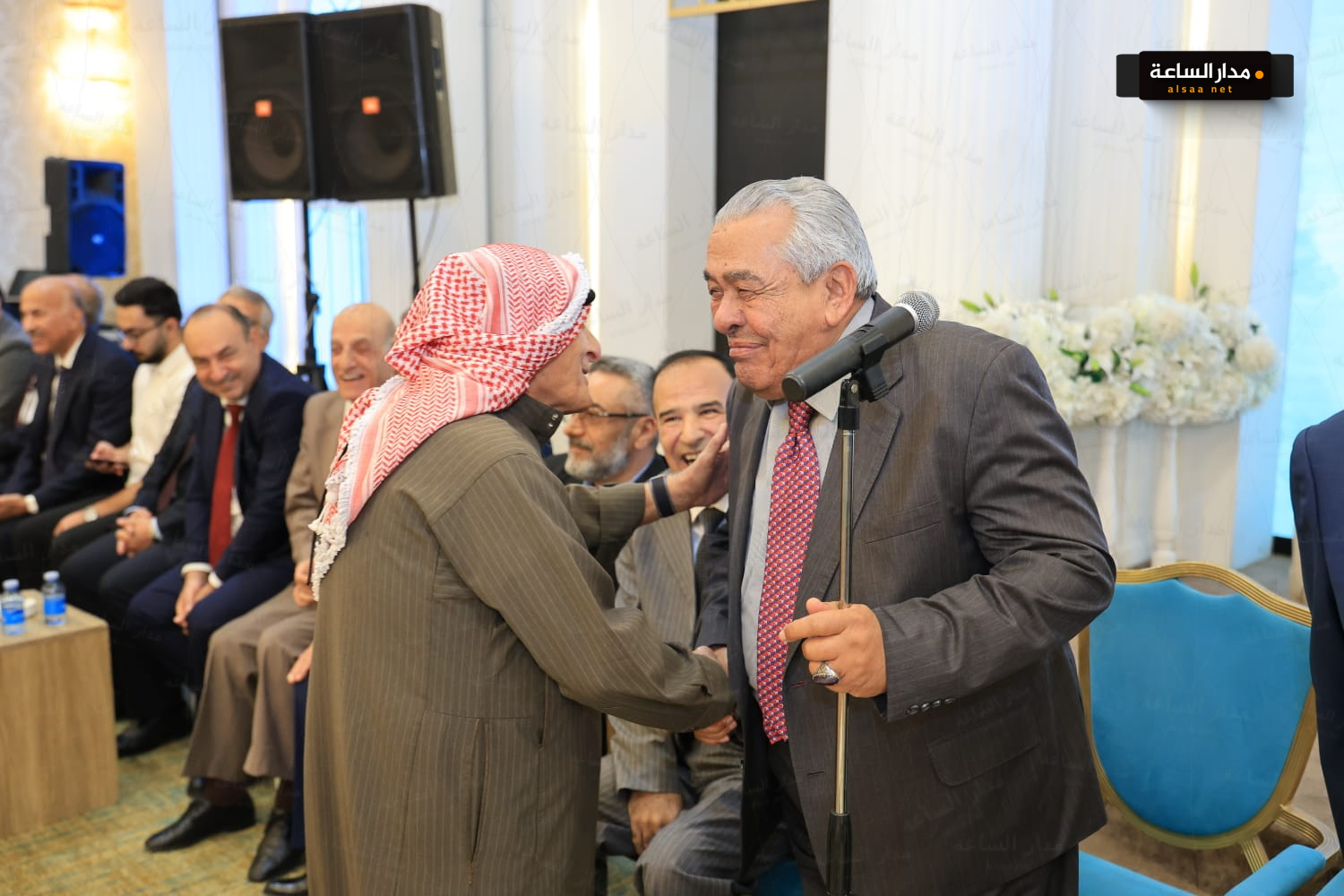 Madar Al-Saa Images 0.584741435915528