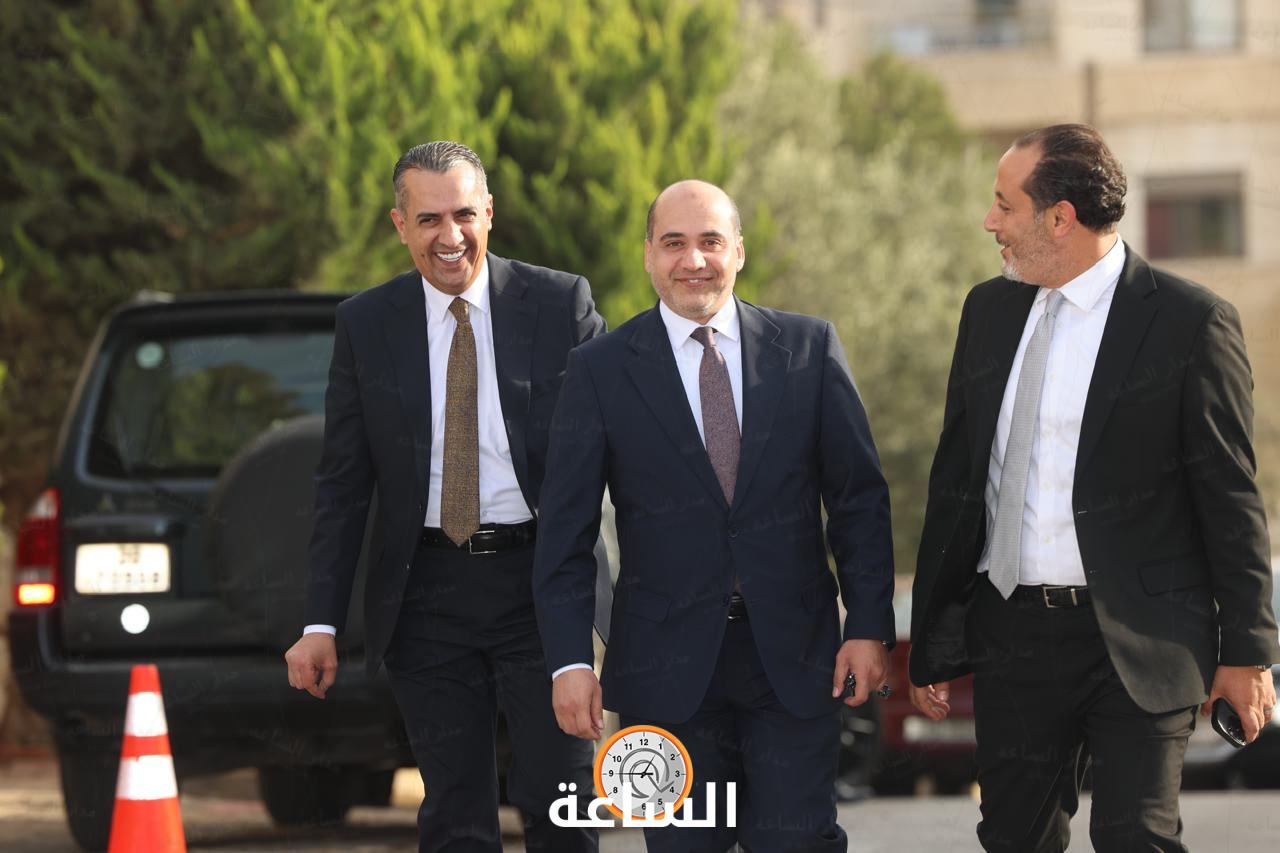 Madar Al-Saa Images 0.6865271822509554