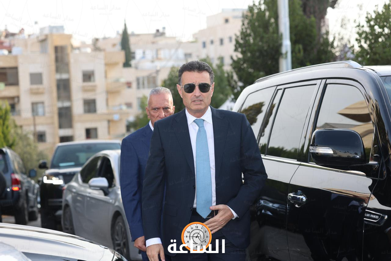 Madar Al-Saa Images 0.2671500130532416