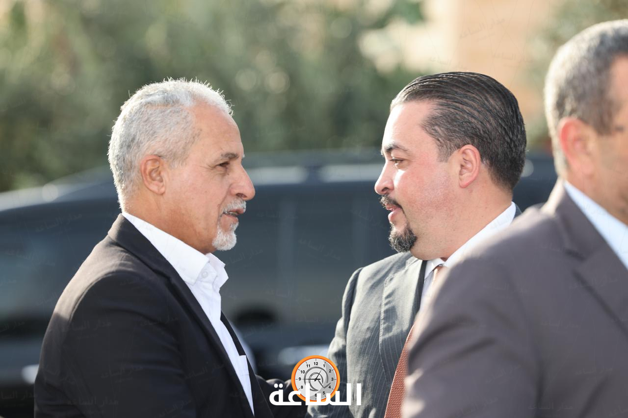 Madar Al-Saa Images 0.565605236185139