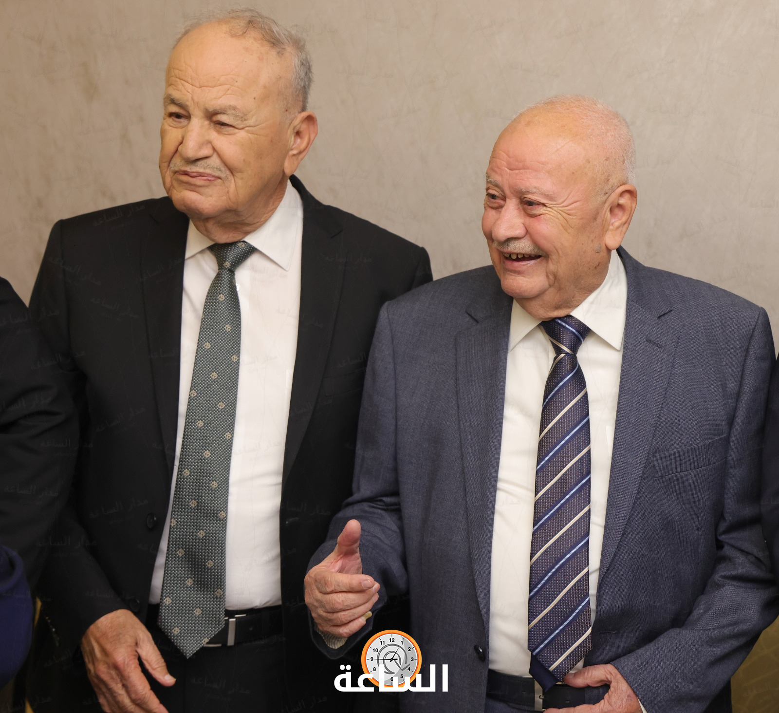 Madar Al-Saa Images 0.03246651403432432
