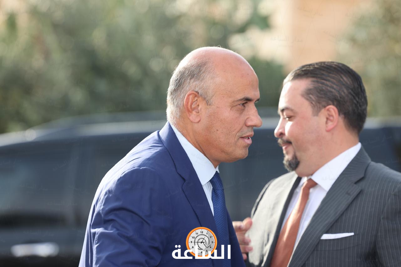 Madar Al-Saa Images 0.1360873589304804