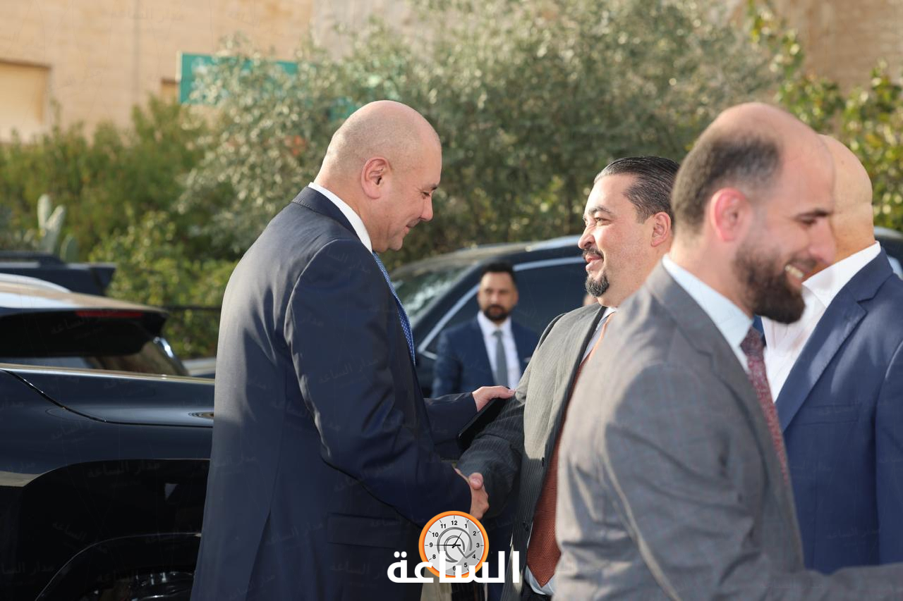Madar Al-Saa Images 0.7306295234606915