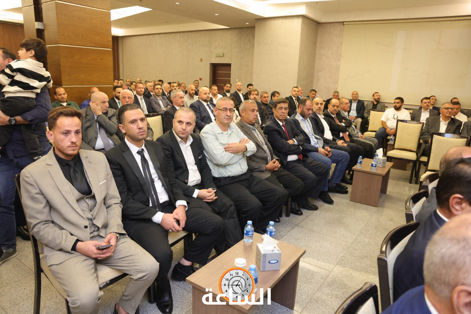 Madar Al-Saa Images 0.3716099451151361