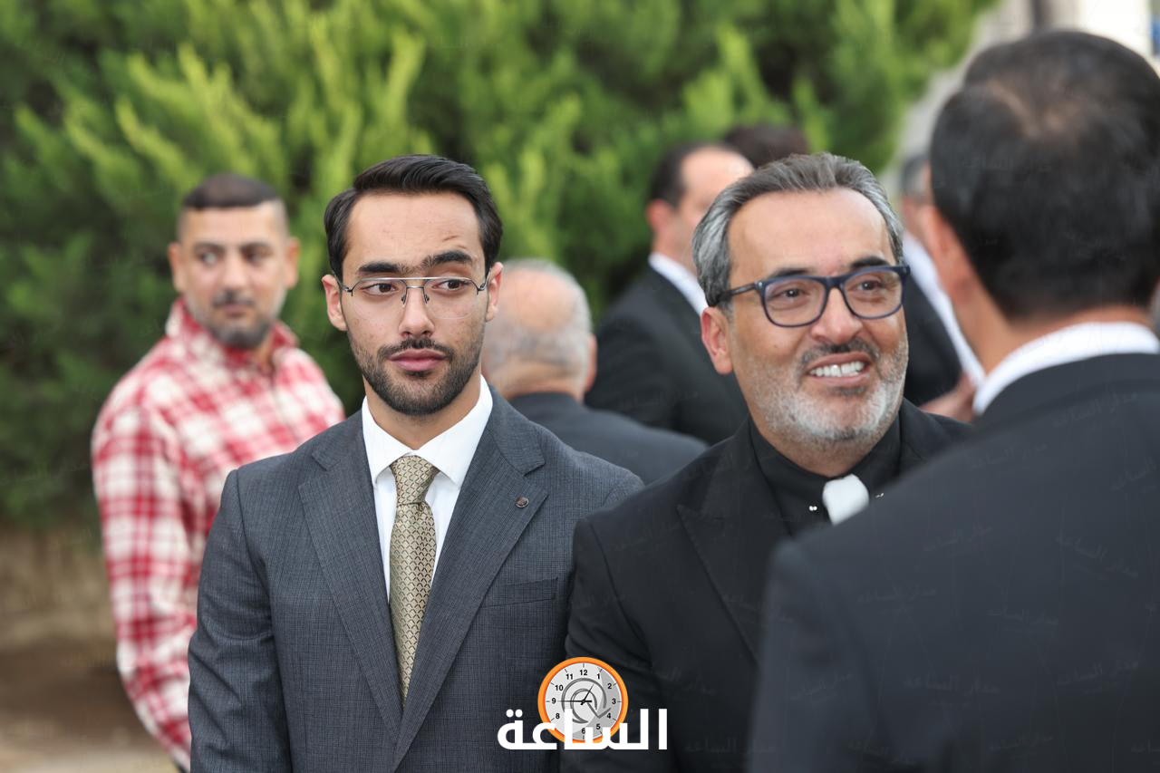 Madar Al-Saa Images 0.38489763561286017