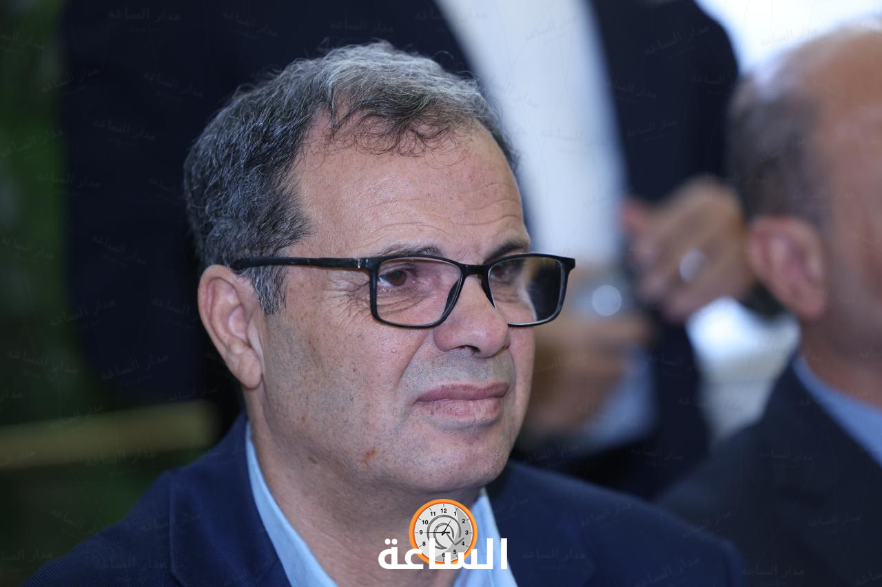 Madar Al-Saa Images 0.13288091974670835
