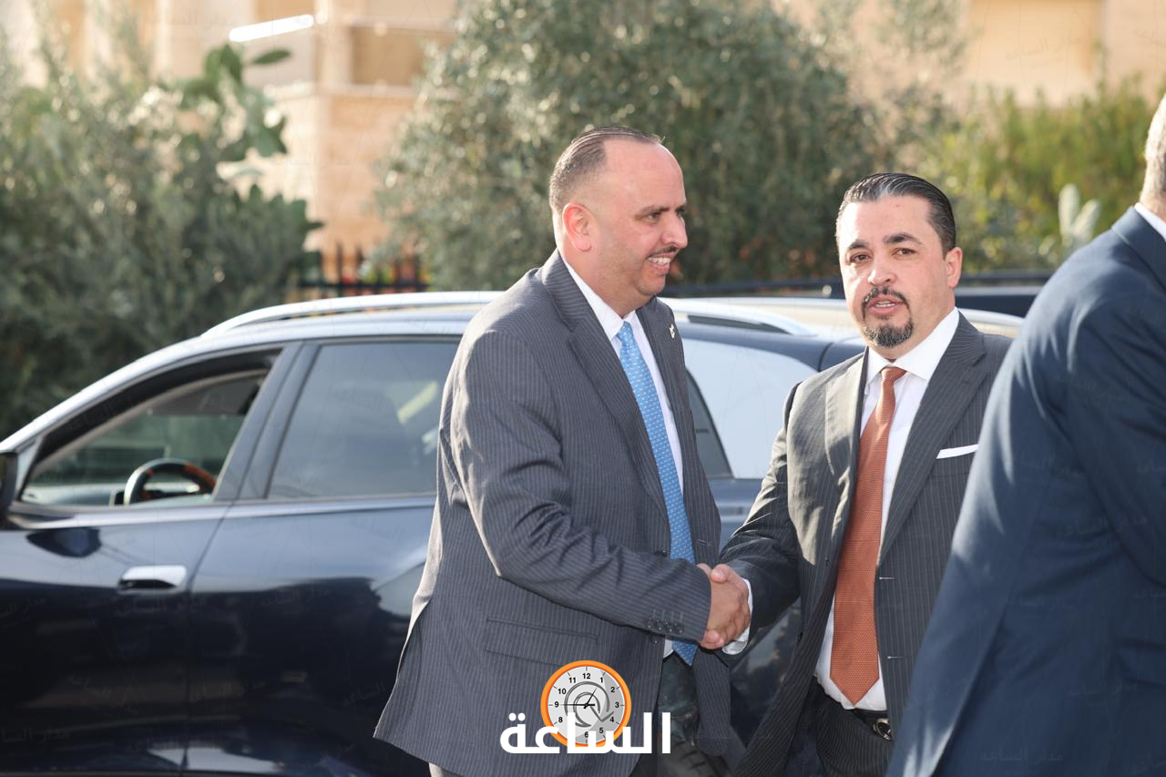 Madar Al-Saa Images 0.40853332351512406