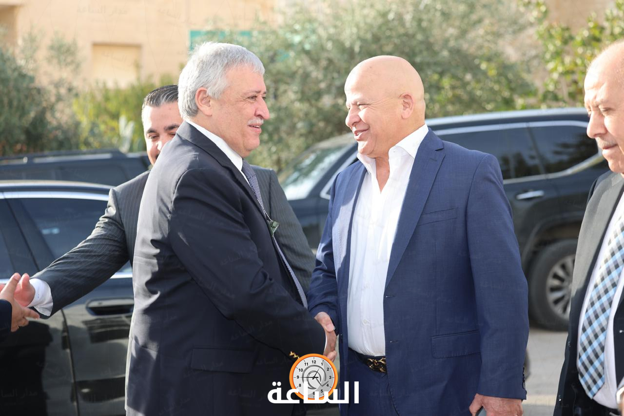 Madar Al-Saa Images 0.814632155939554