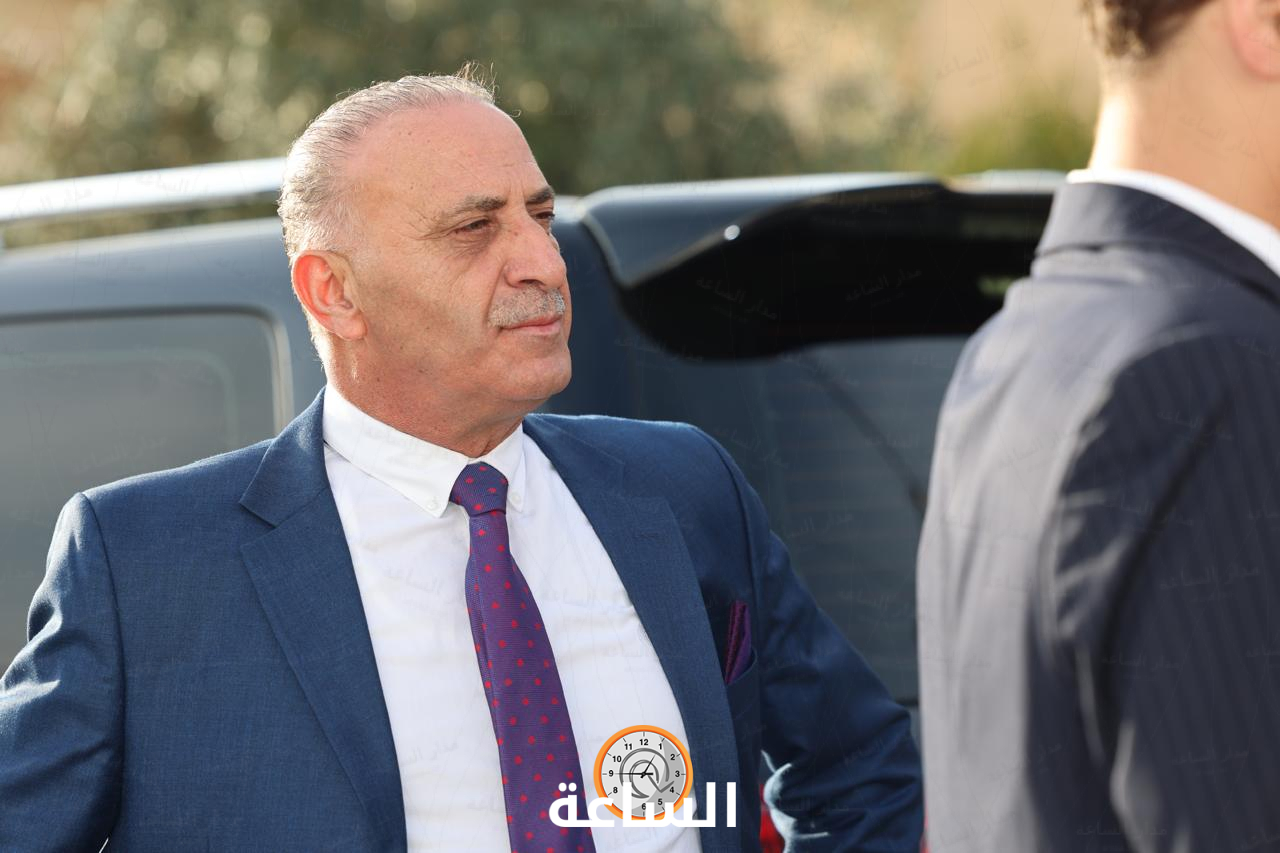 Madar Al-Saa Images 0.4553065610555861