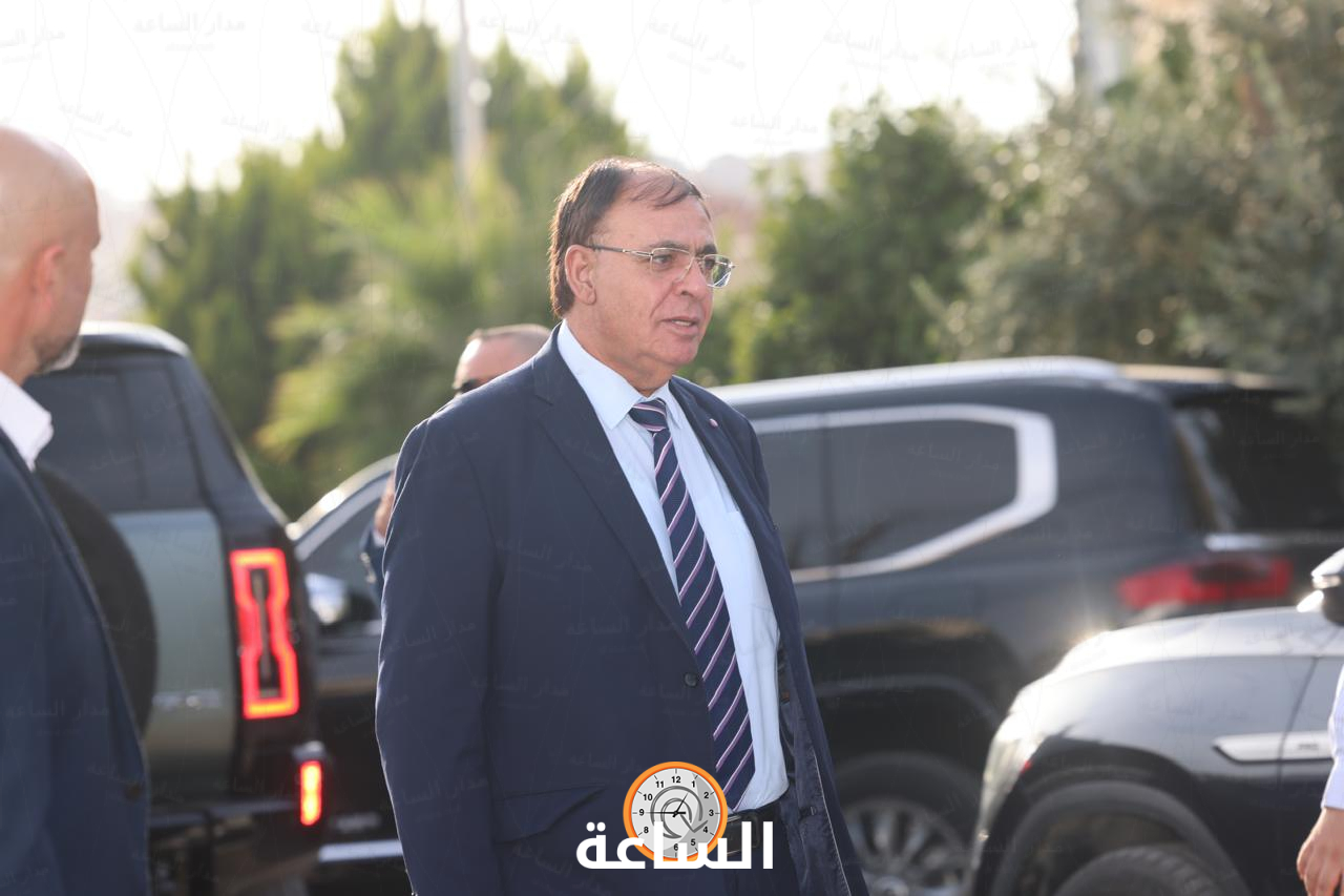 Madar Al-Saa Images 0.4035285102278263