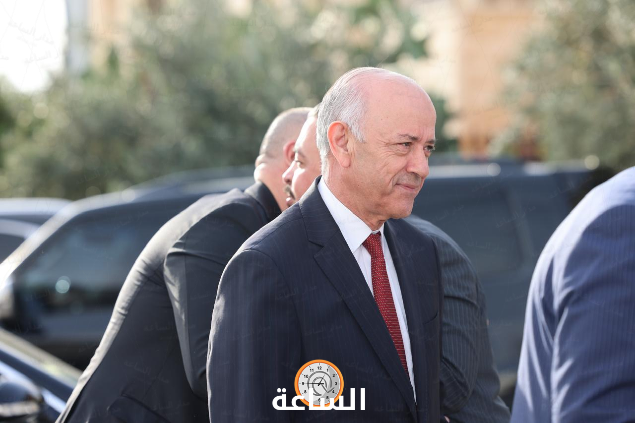 Madar Al-Saa Images 0.5842046644837567