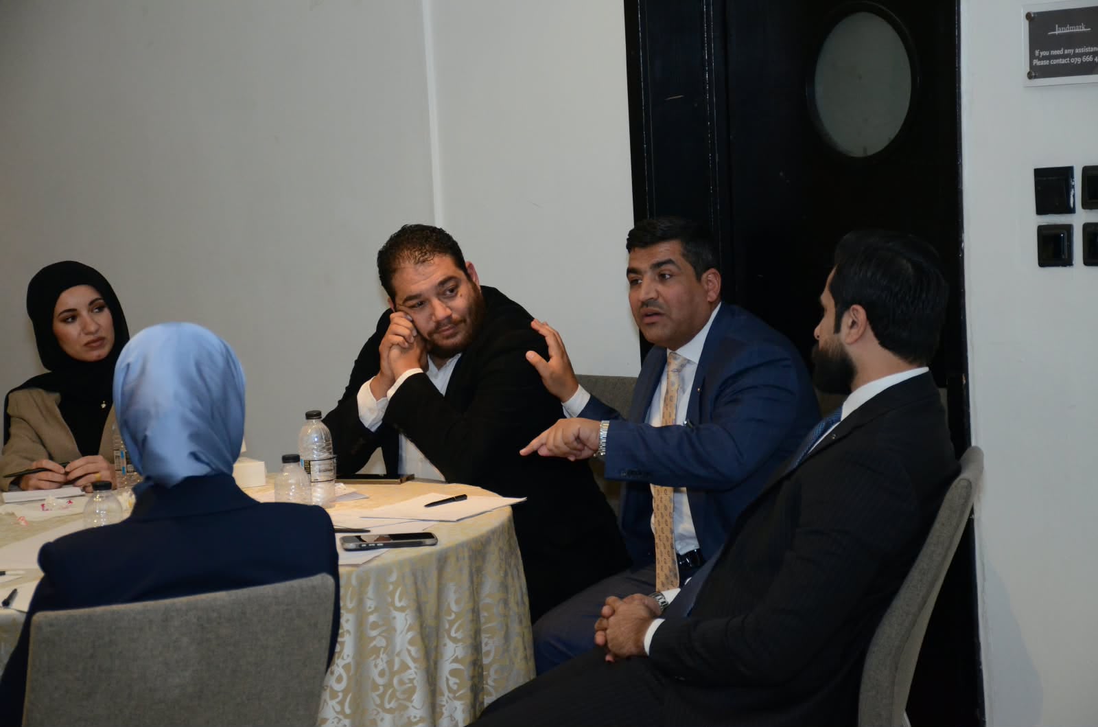 Madar Al-Saa Images 0.8552313774082824