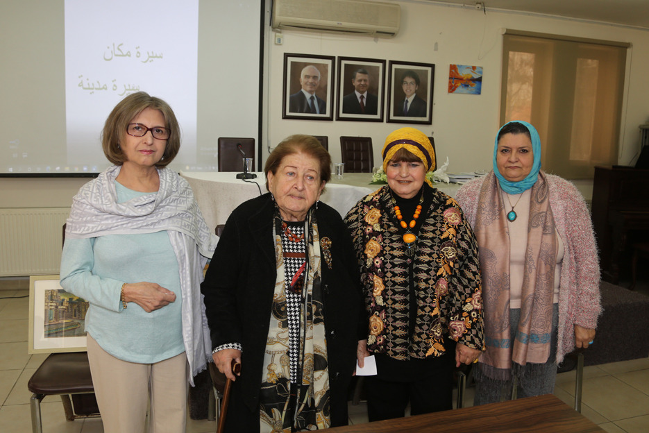 منتدى الرواد الكبار يحتفي بمدينة إربد،