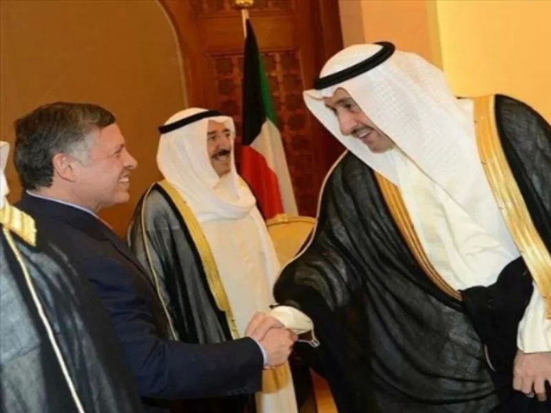 الشيخ فيصل الحمود يطمئن على صحة