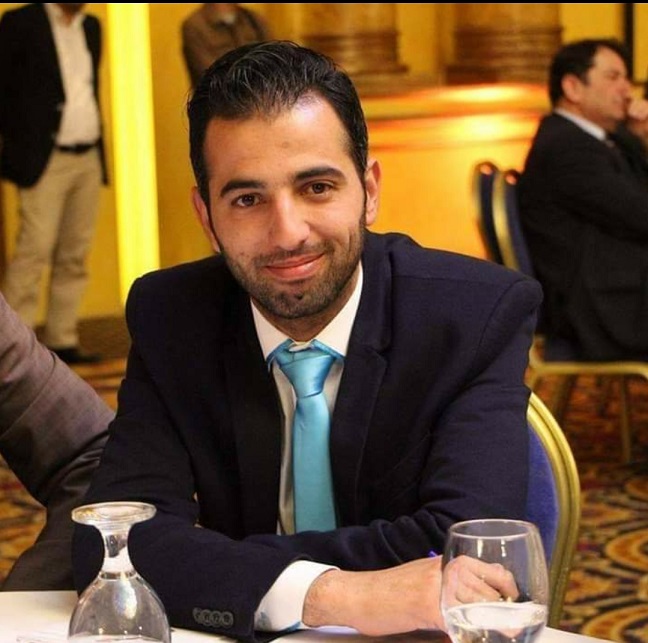 الصحفي محمد المومني يدخل القفص