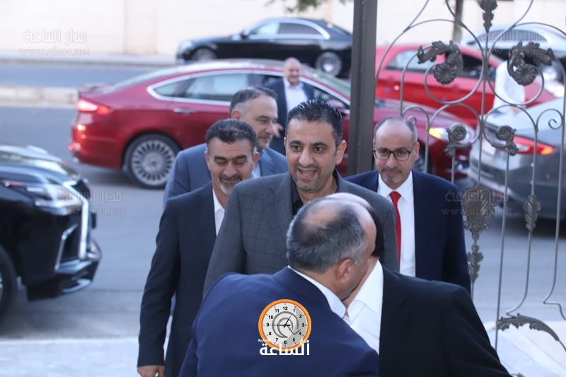 90 نائبا في منزل النائب نصار