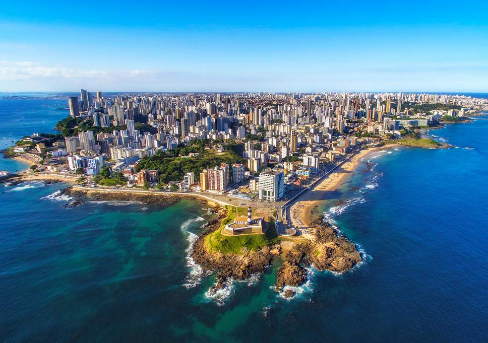 لماذا تدخلت دولة سلفادور في حروب