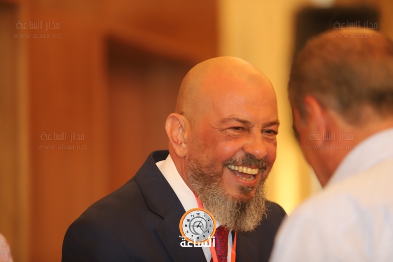 أحمد الدحيات نقيبا للأطباء البيطريين الأردنيين