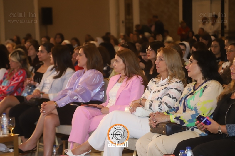 شخصيات بارزة في مؤتمر نساء على