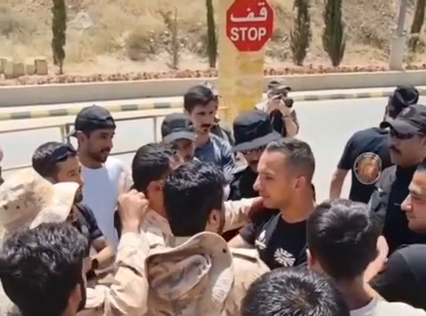 اردني يثير اعجاب القطريين: امانة الله