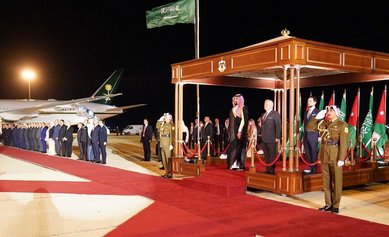 ما هي الطائرات التي رافقت محمد