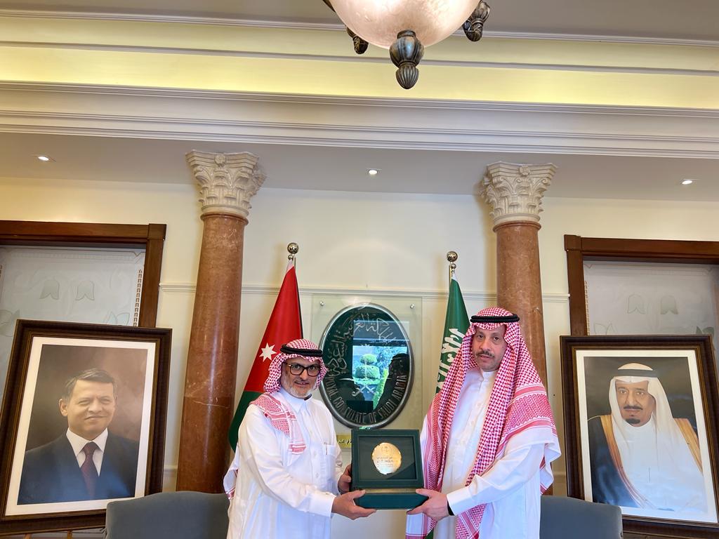 السديري يولم للعطاس (صور)