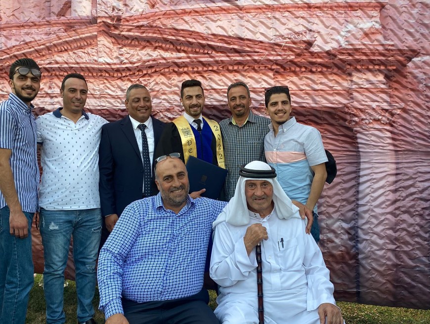 ليث أحمد النجار.. مبارك التخرج (صور)