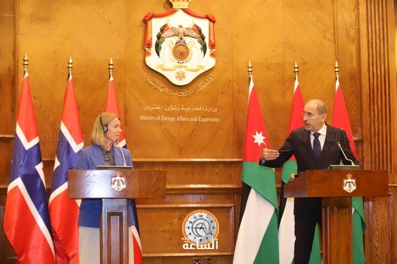 الصفدي يلتقي أنكين هويتفلدت