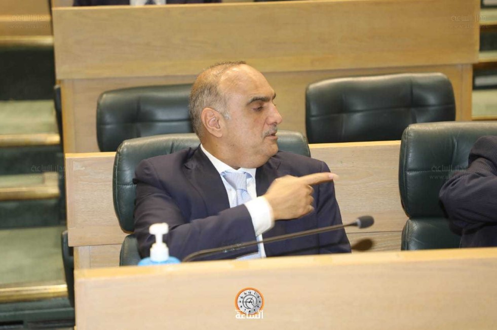 من جلسة النواب.. والخصاونة يرد على