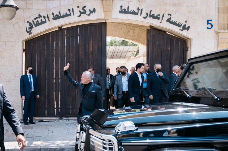 الملك وولي العهد يزوران مشروع سالتوس