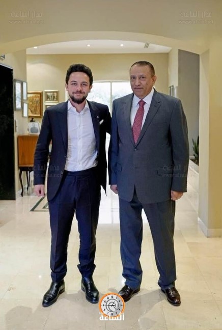 ولي العهد الامير الحسين يلتقي الفريق