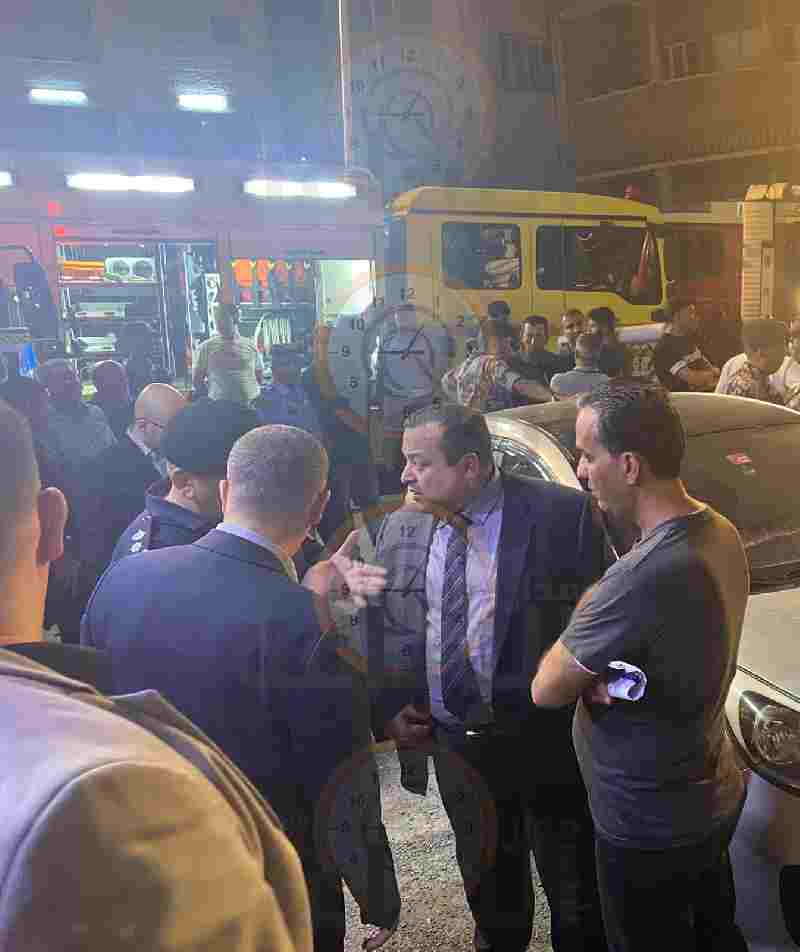 النائب العام في مكان انهيار عمارة