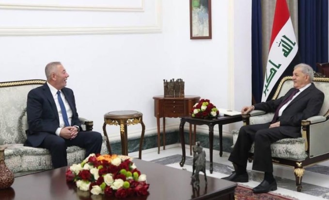 الرئيس العراقي يستقبل السفير الاردني منتصر