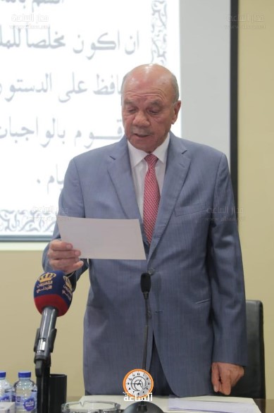 رئيس وأعضاء مجلس الأعيان يؤدون اليمين