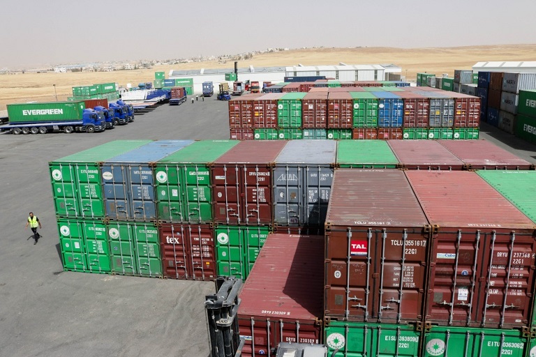 مجموعة الناعوري بخدماتها اللوجستية المتكاملة شريكة